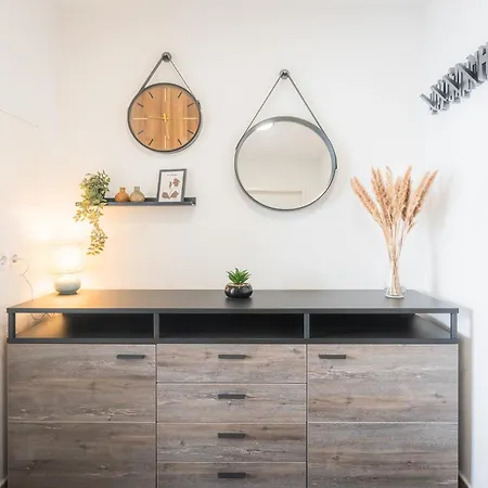 Apartamento Serenity 24h Check In Wlan Parkplatz Oepnv