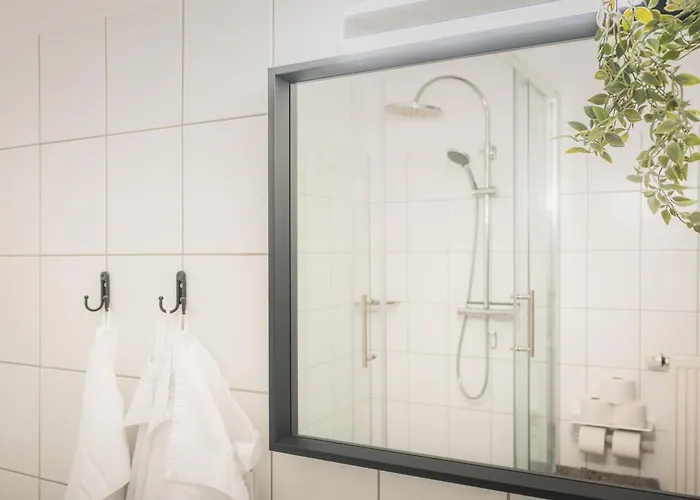 Serenity 24h Check In Wlan Parkplatz Oepnv *